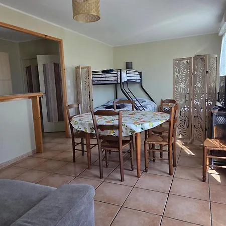 Maison Individuelle Climatise, 3 Minutes Du Pal Holiday home Thiel-sur-Acolin