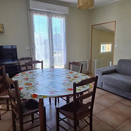 Holiday home Maison Individuelle Climatise, 3 Minutes Du Pal